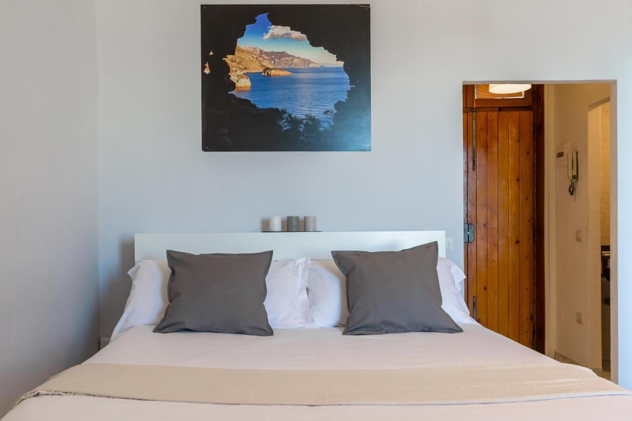 Seaview Apartment In Posillipo By Wonderful Italy Пескьера-дель-Гарда Экстерьер фото